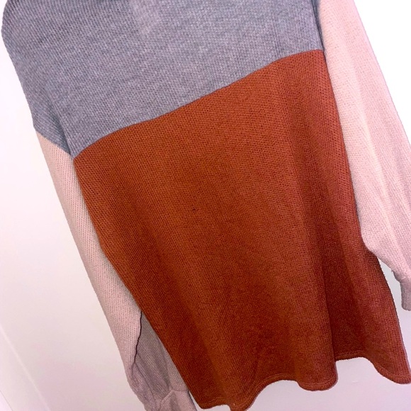 Colorblock Women's Sweater - Gray, Rust, and Beige - Picture 4 of 9